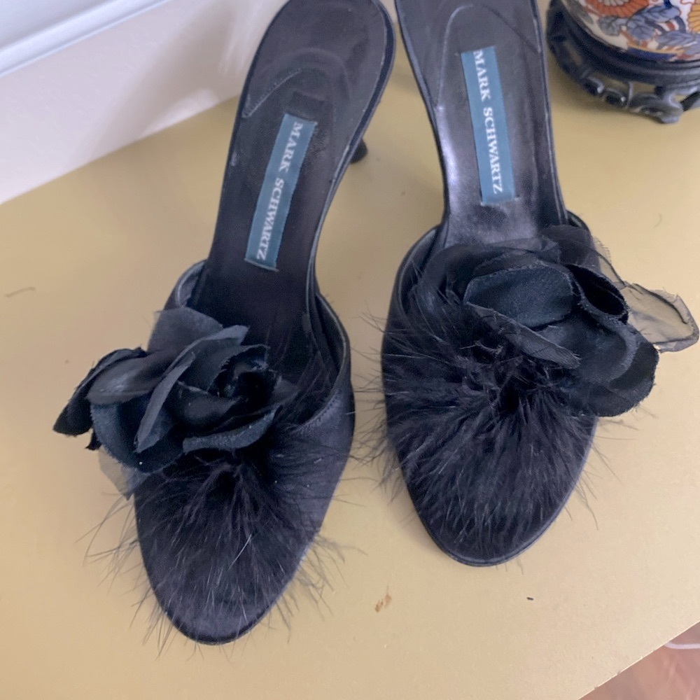 Mark Schwartz Black Toe Slides Heels